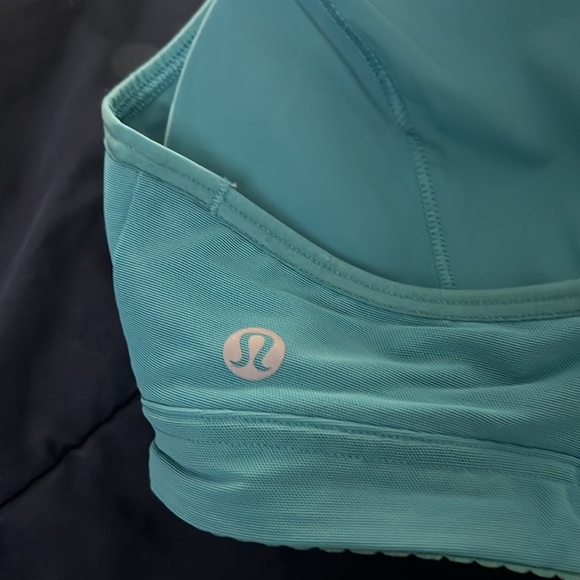 Lulu lemon new with tags bra size 8 - Picture 4 of 6